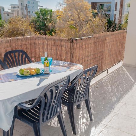 Cozy 1 Bedroom Apartment In Walking Distance To The Municipal Beach Πάφος Εξωτερικό φωτογραφία