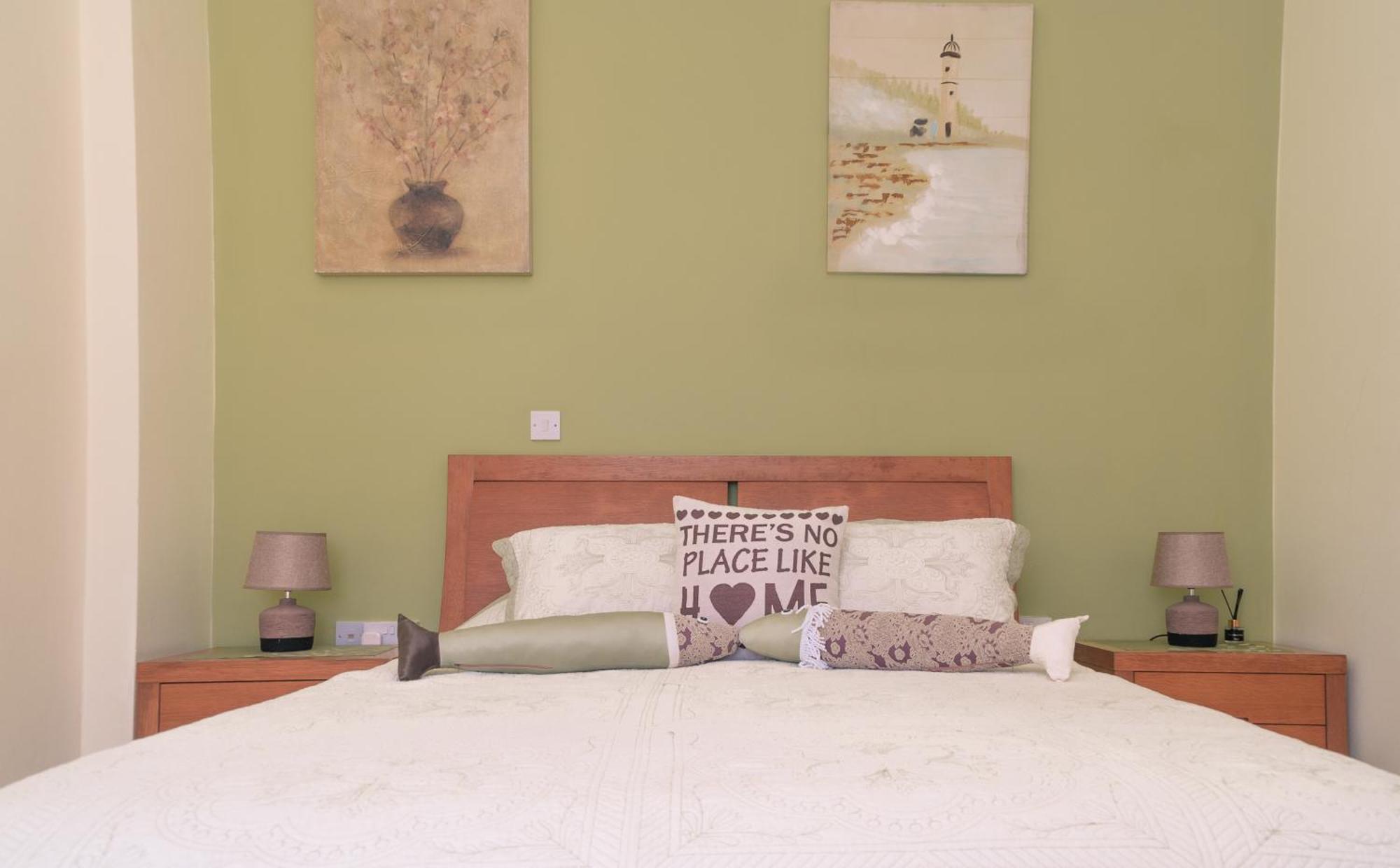 Cozy 1 Bedroom Apartment In Walking Distance To The Municipal Beach Πάφος Εξωτερικό φωτογραφία