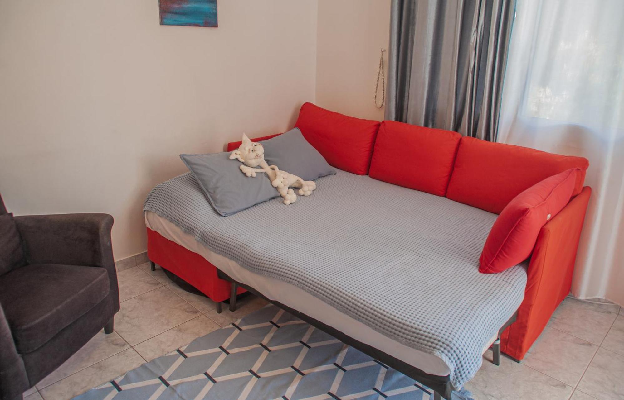 Cozy 1 Bedroom Apartment In Walking Distance To The Municipal Beach Πάφος Εξωτερικό φωτογραφία