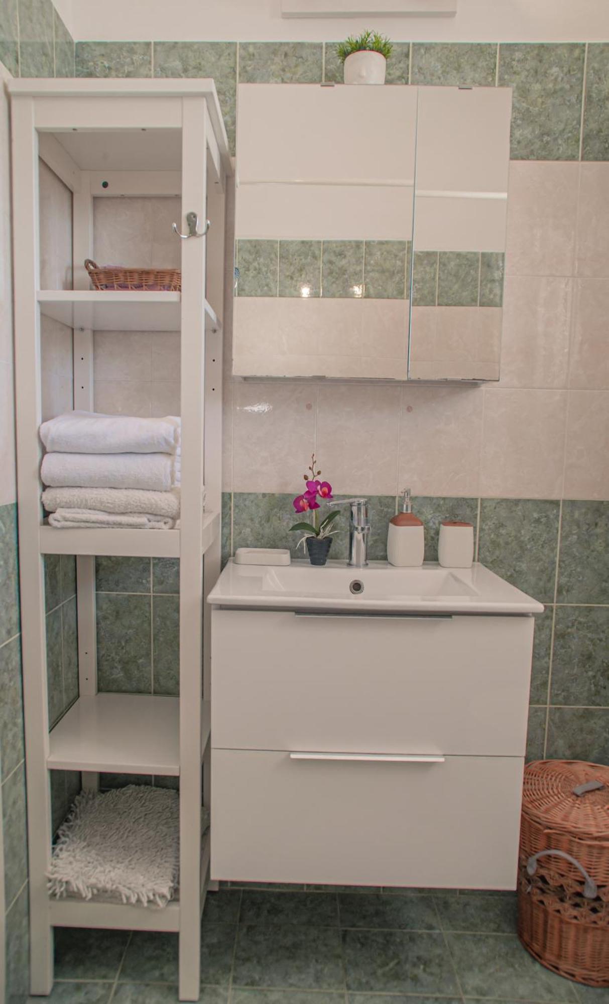 Cozy 1 Bedroom Apartment In Walking Distance To The Municipal Beach Πάφος Εξωτερικό φωτογραφία